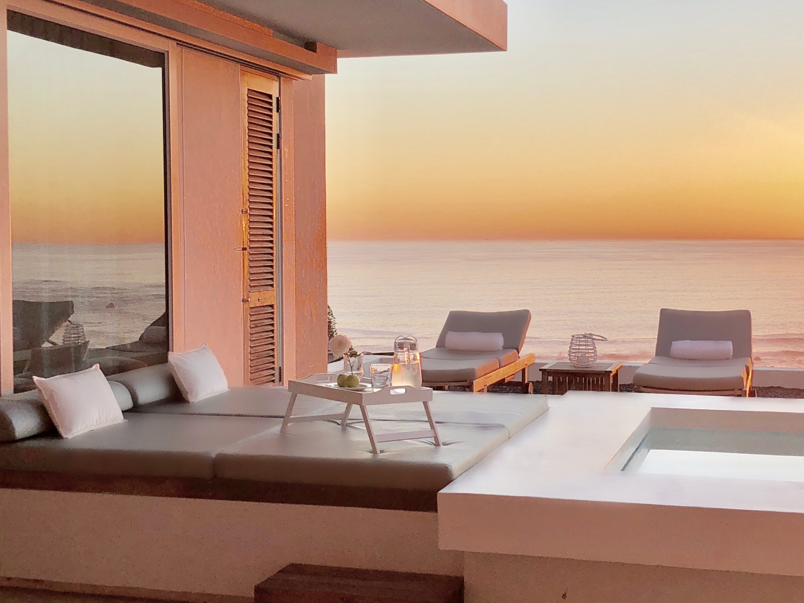 Penthouse Daybed Sunset