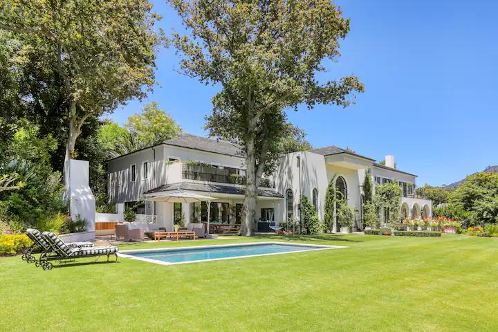KINGS VILLA