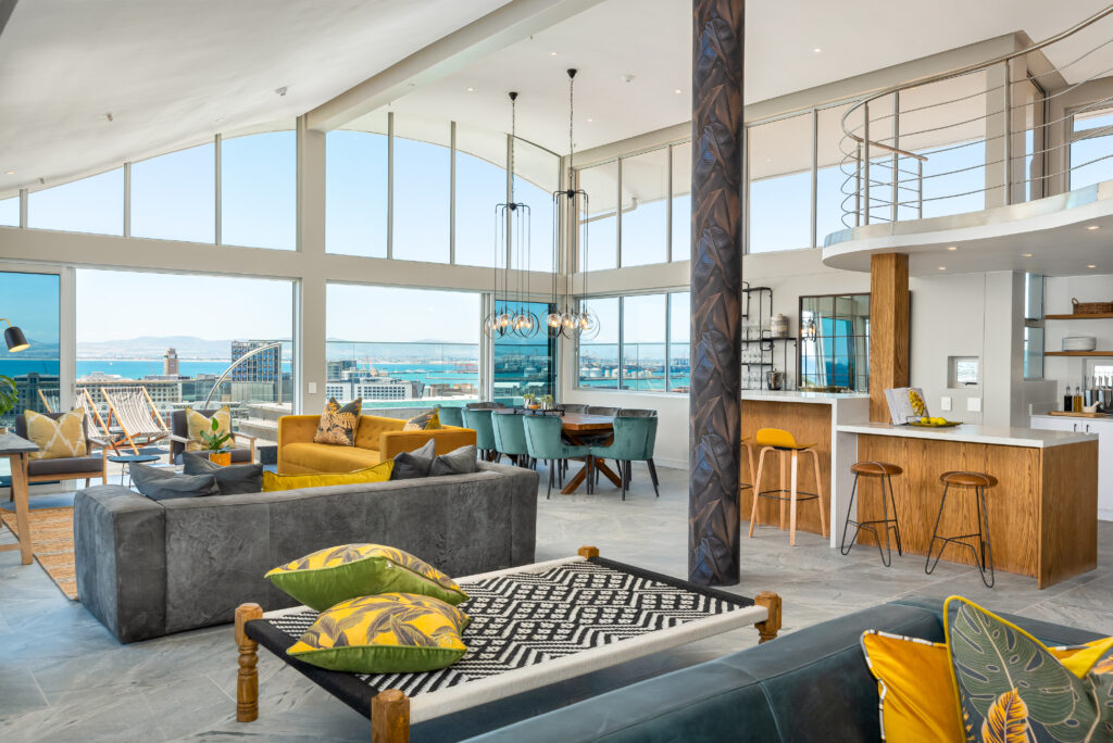 SKYLINE PENTHOUSE